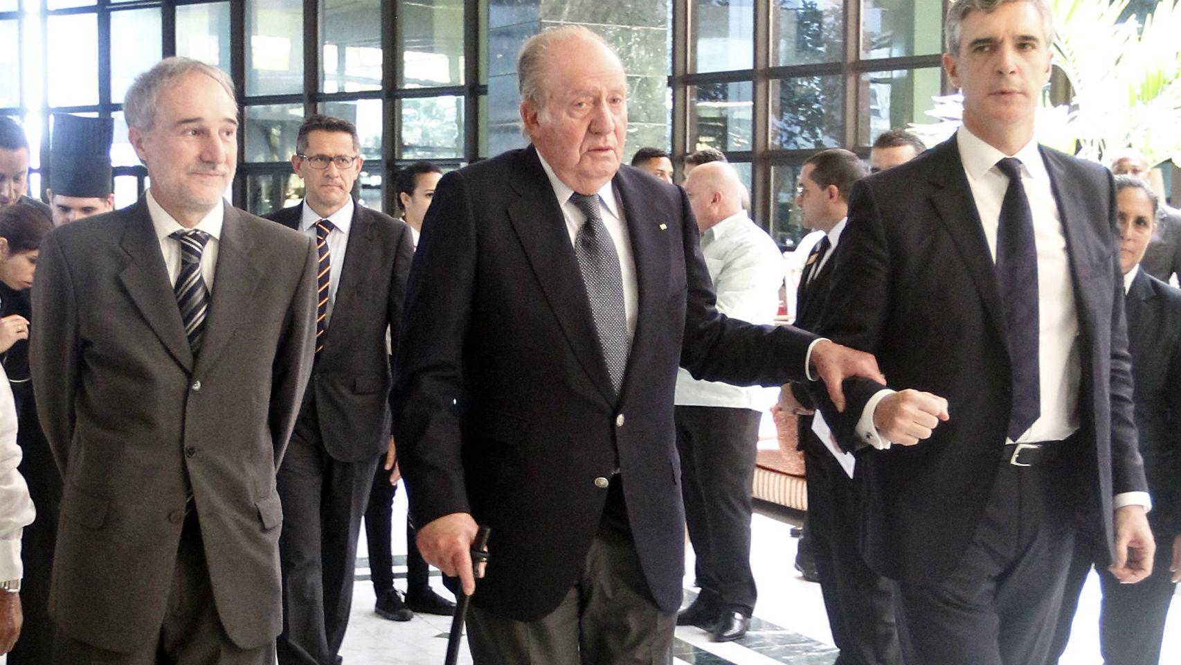 El rey emérito Juan Carlos I a su llegada al hotel Meliá Habana.