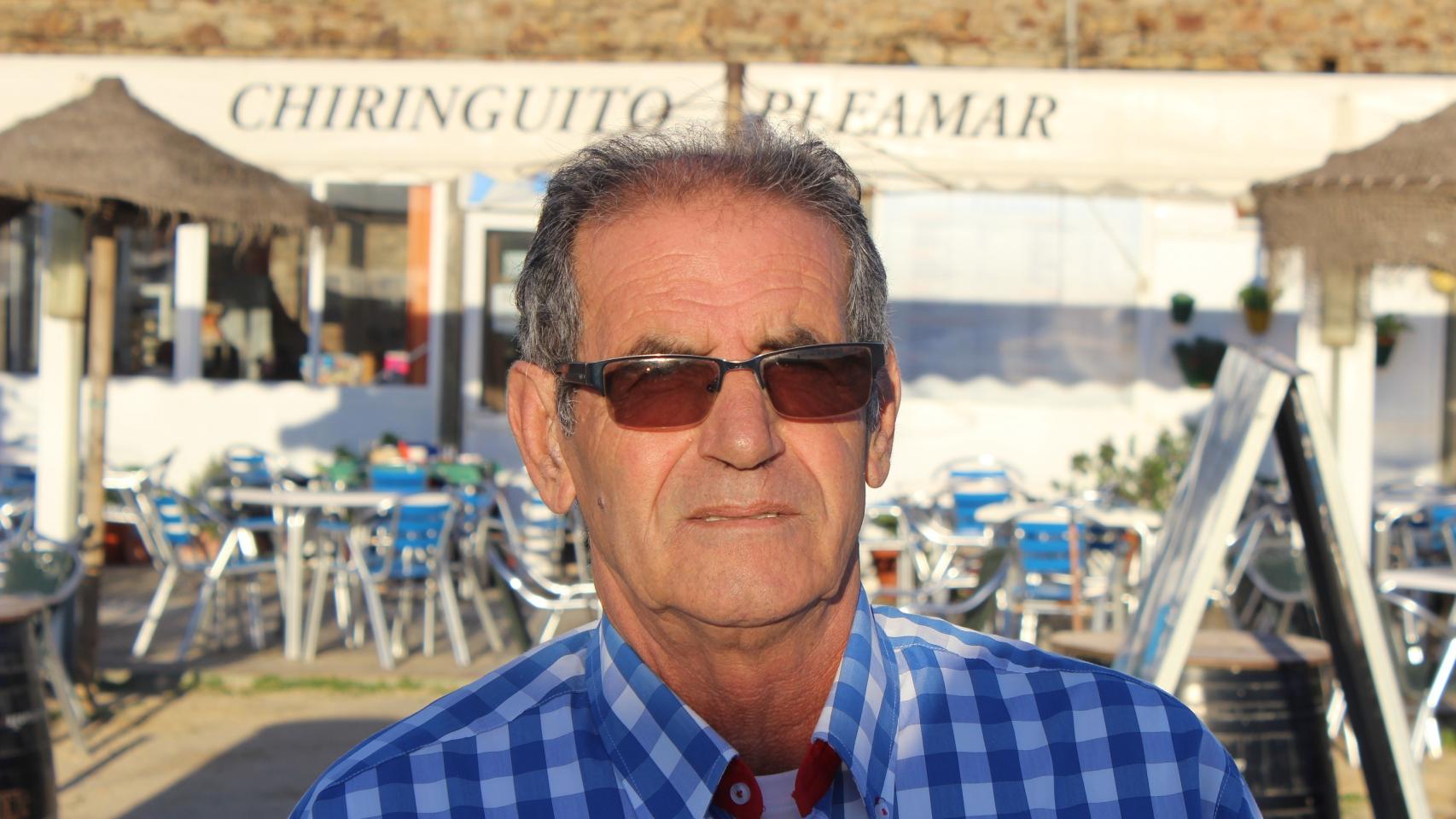 Heredia conspiró contra Castro, fue encarcelado y ahora regenta un chiringuito en Zahara de los Atunes.
