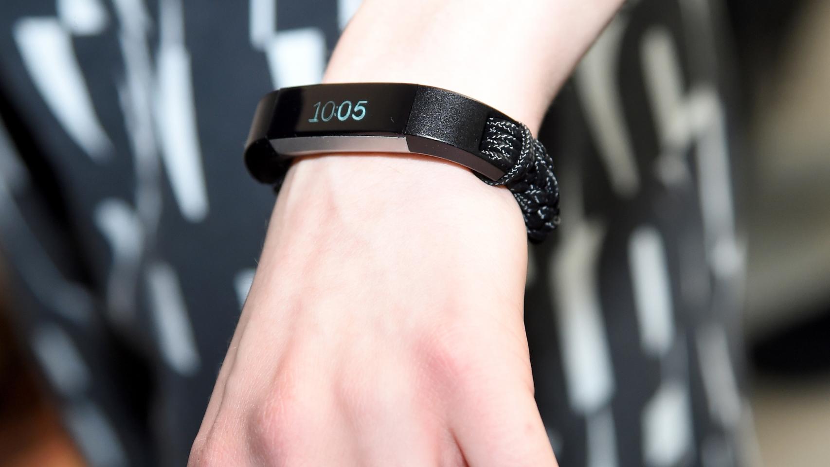 Una pulsera Fitbit