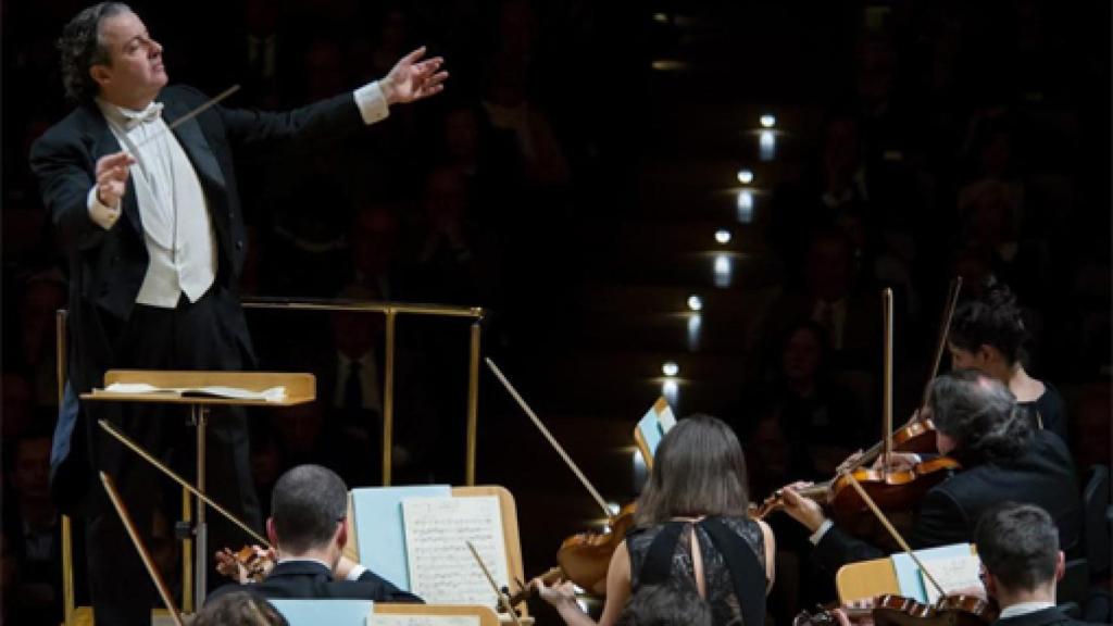 Image: Mena brinda su Nacional de Música en Madrid