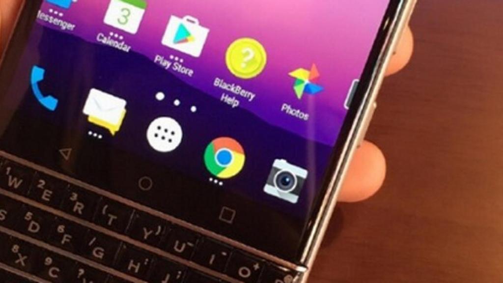 La nueva BlackBerry Mercury con teclado físico filtrada en fotos