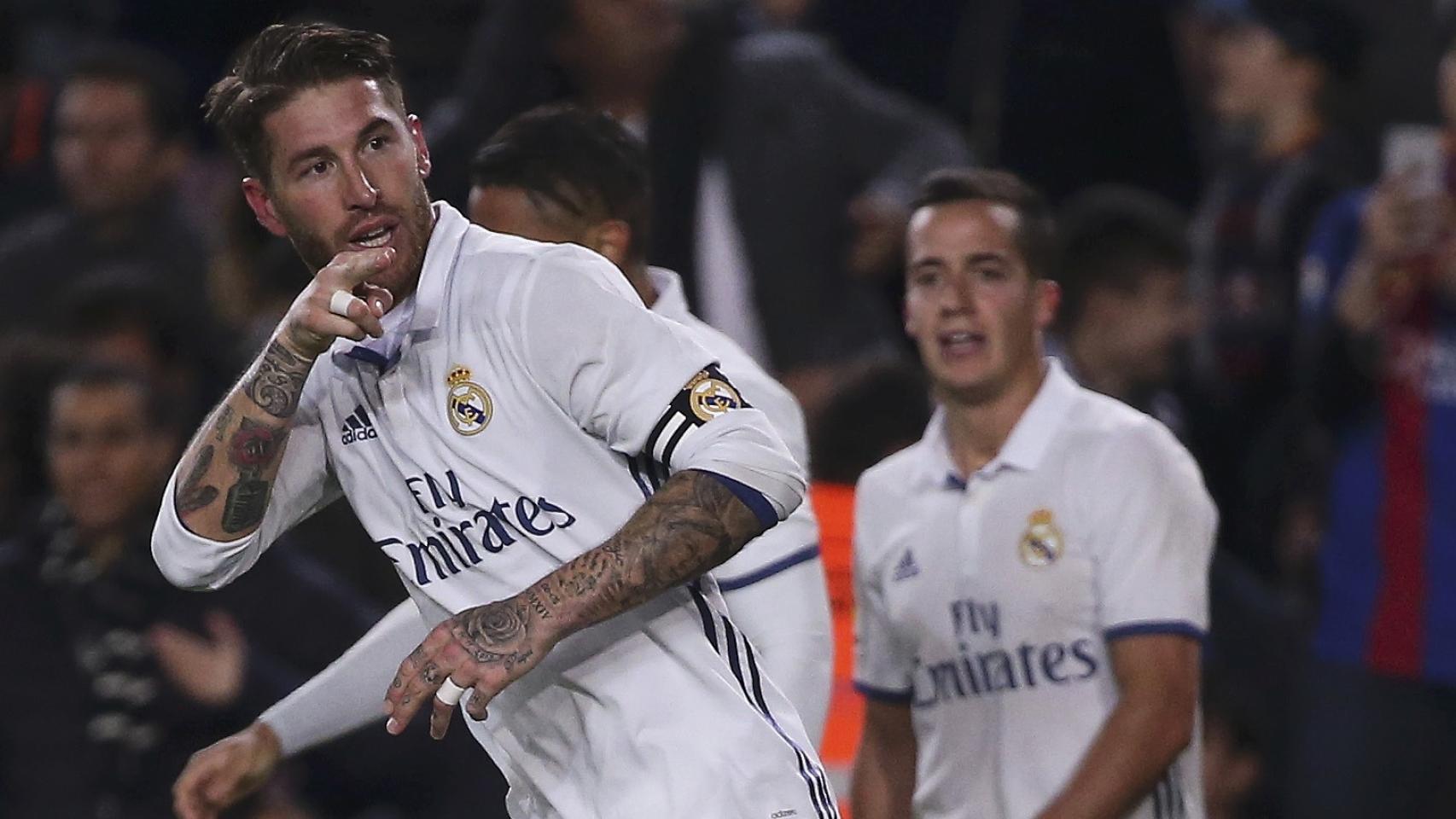 Sergio Ramos celebra el gol contra el Barcelona en el Clásico.