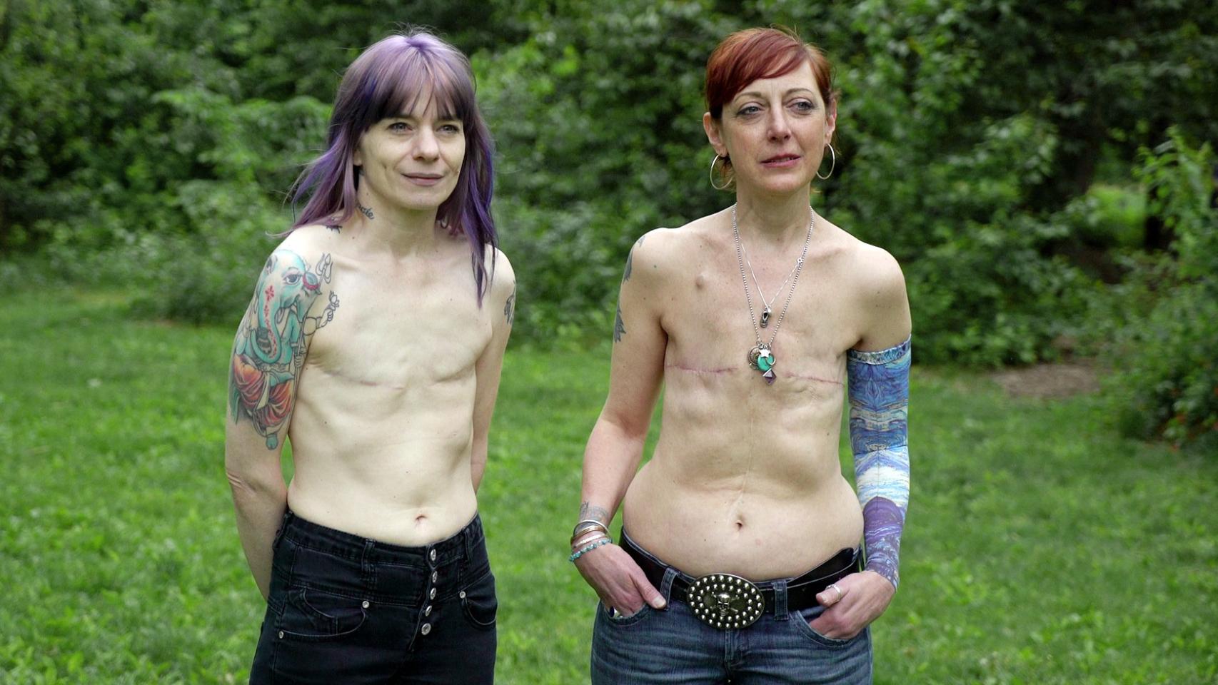 Marianne y Debbie, las dos protagonistas del vídeo