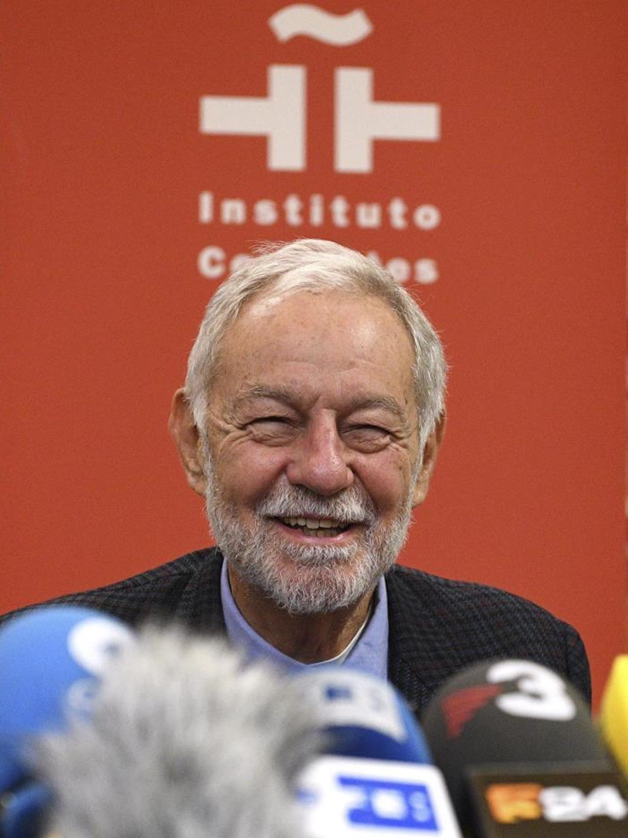 El novelista Eduardo Mendoza.