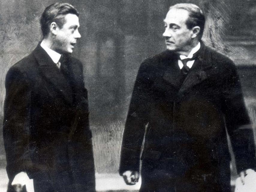 Eduardo VIII y el primer ministro, Stanley Baldwin.