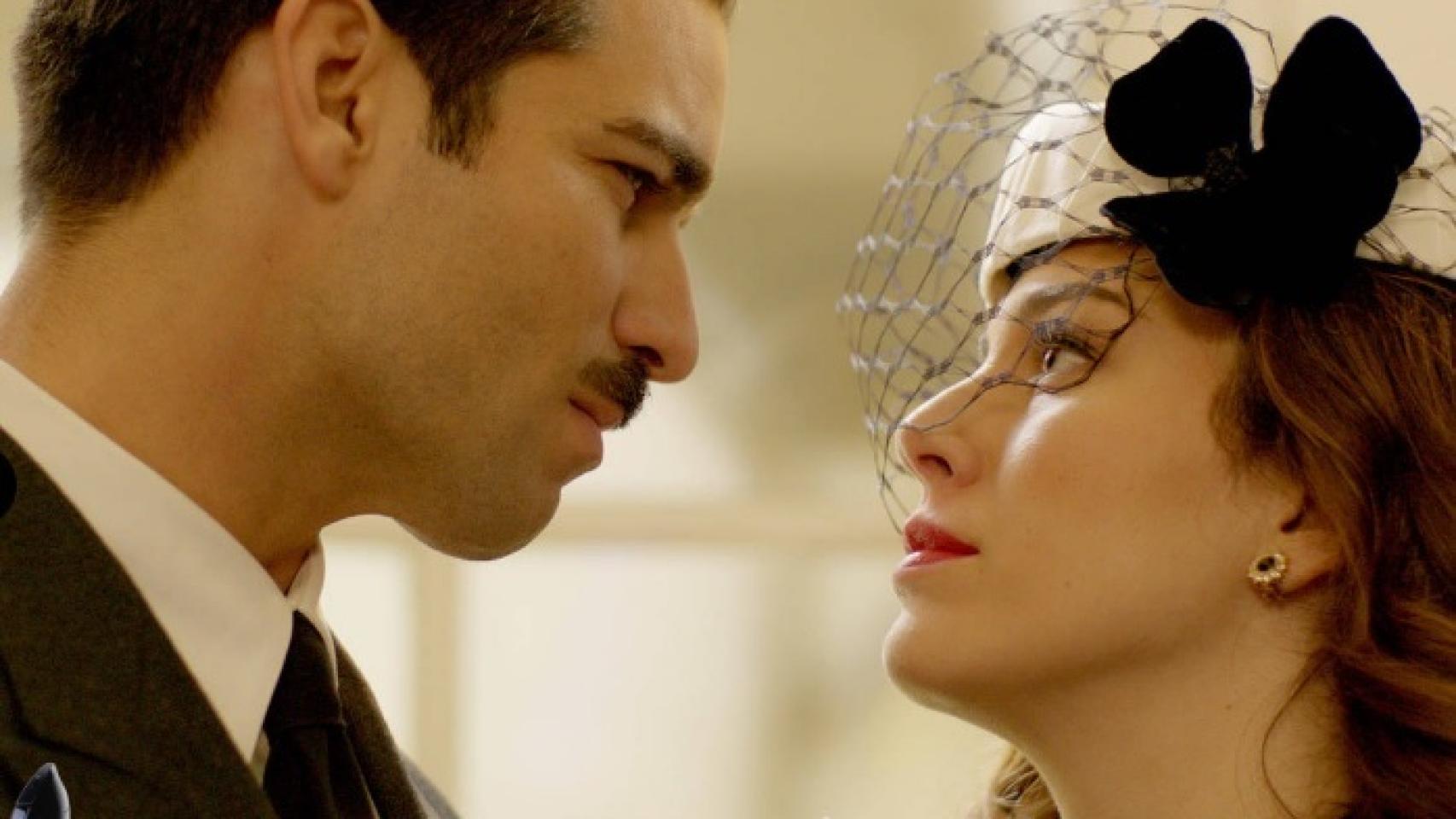 Una de las escenas de la ficción protagonizada por Rubén Corada y Blanca Suárez.