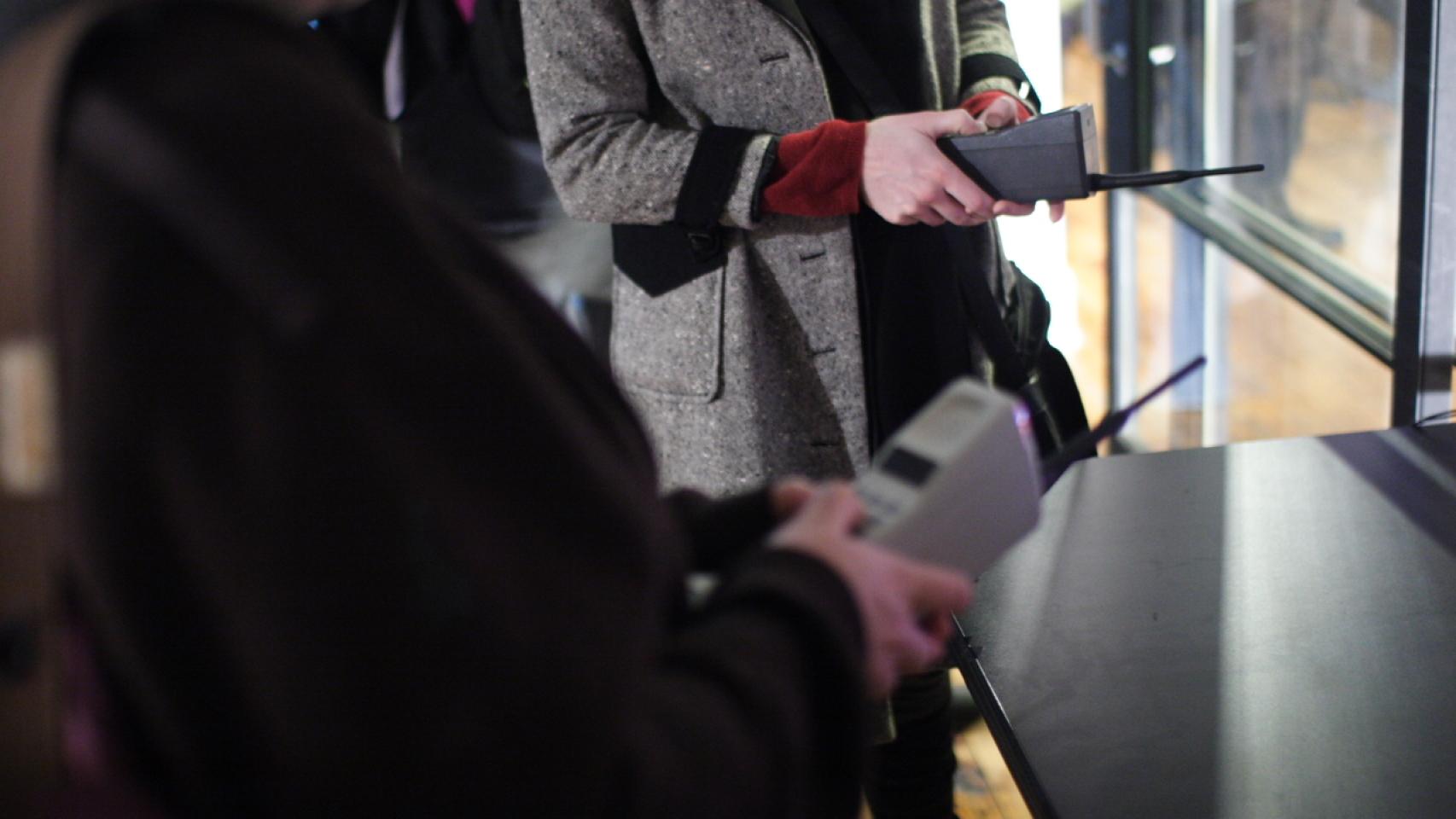 Motorola lanzó el modelo DynaTAC 8000x en 1983