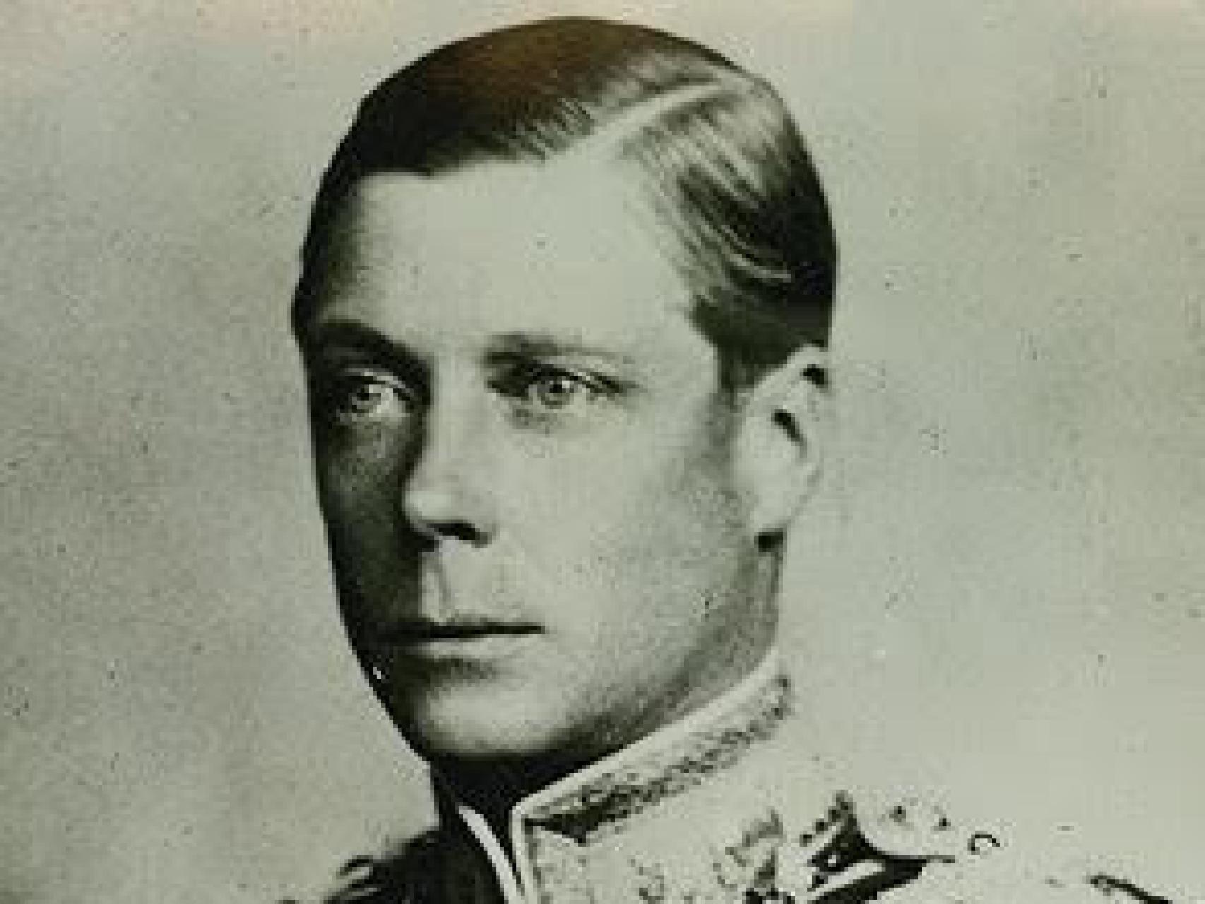 Eduardo VIII, el rey rebelde que enamoró al pueblo y apoyó a Hitler.