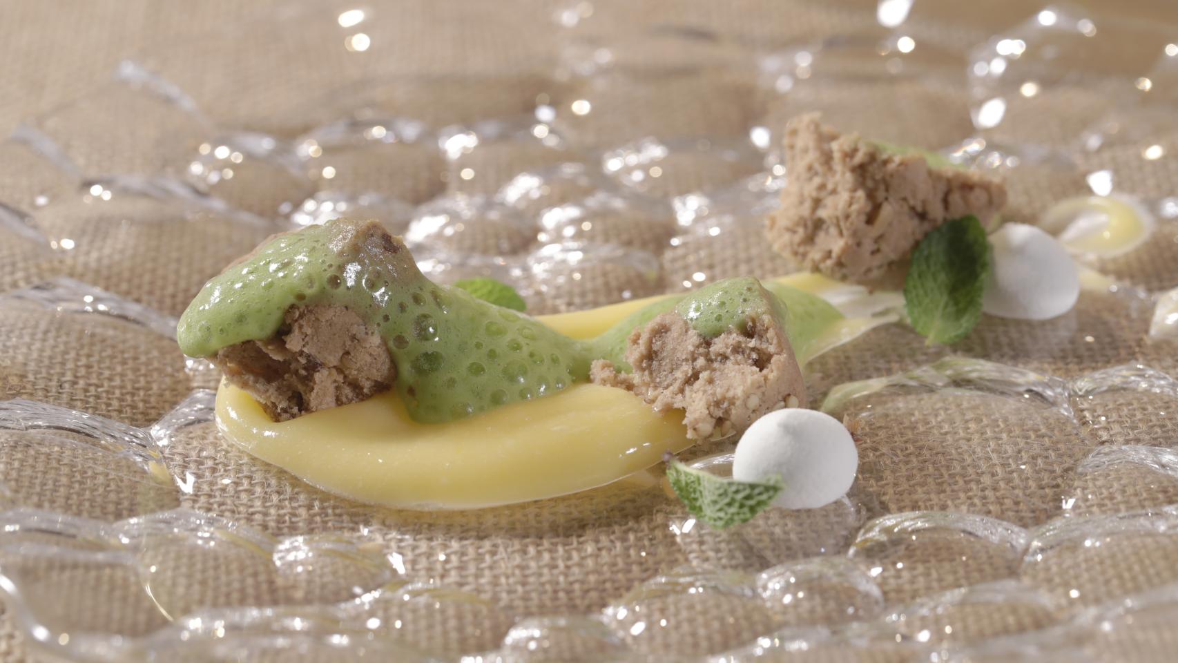 Mantecado, limón, romero y menta.