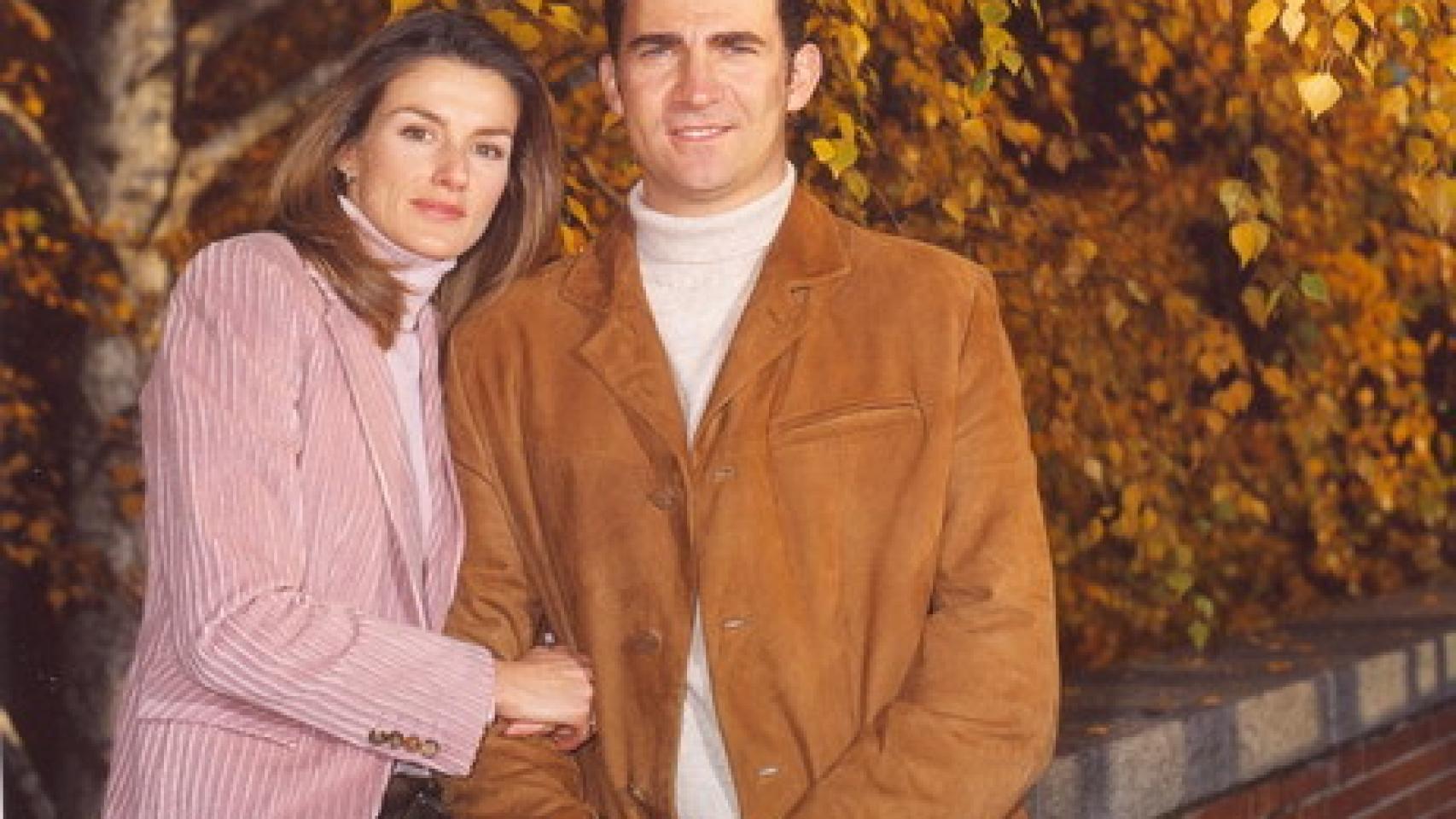 2004. La primera felicitación de Felipe y Letizia, siete meses después de haberse casado