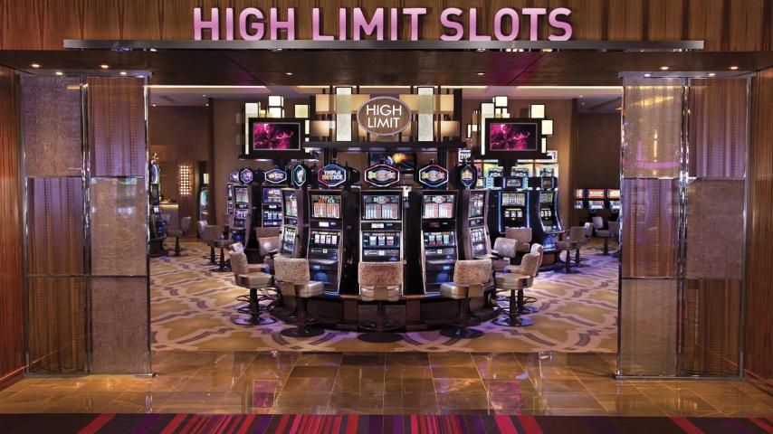 Interior de un casino del grupo Cordish.