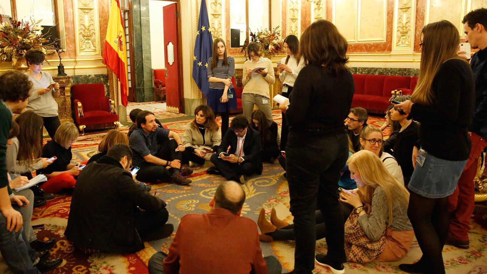 'Acampada' a lo 15-M en el Congreso