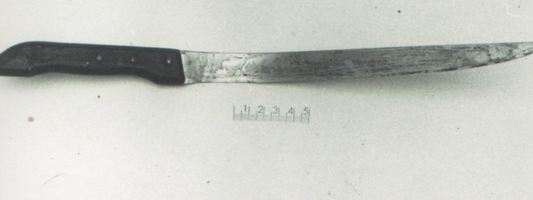 Cuchillero jamonero de 25 centímetros con los que mataba a las prostitutas.