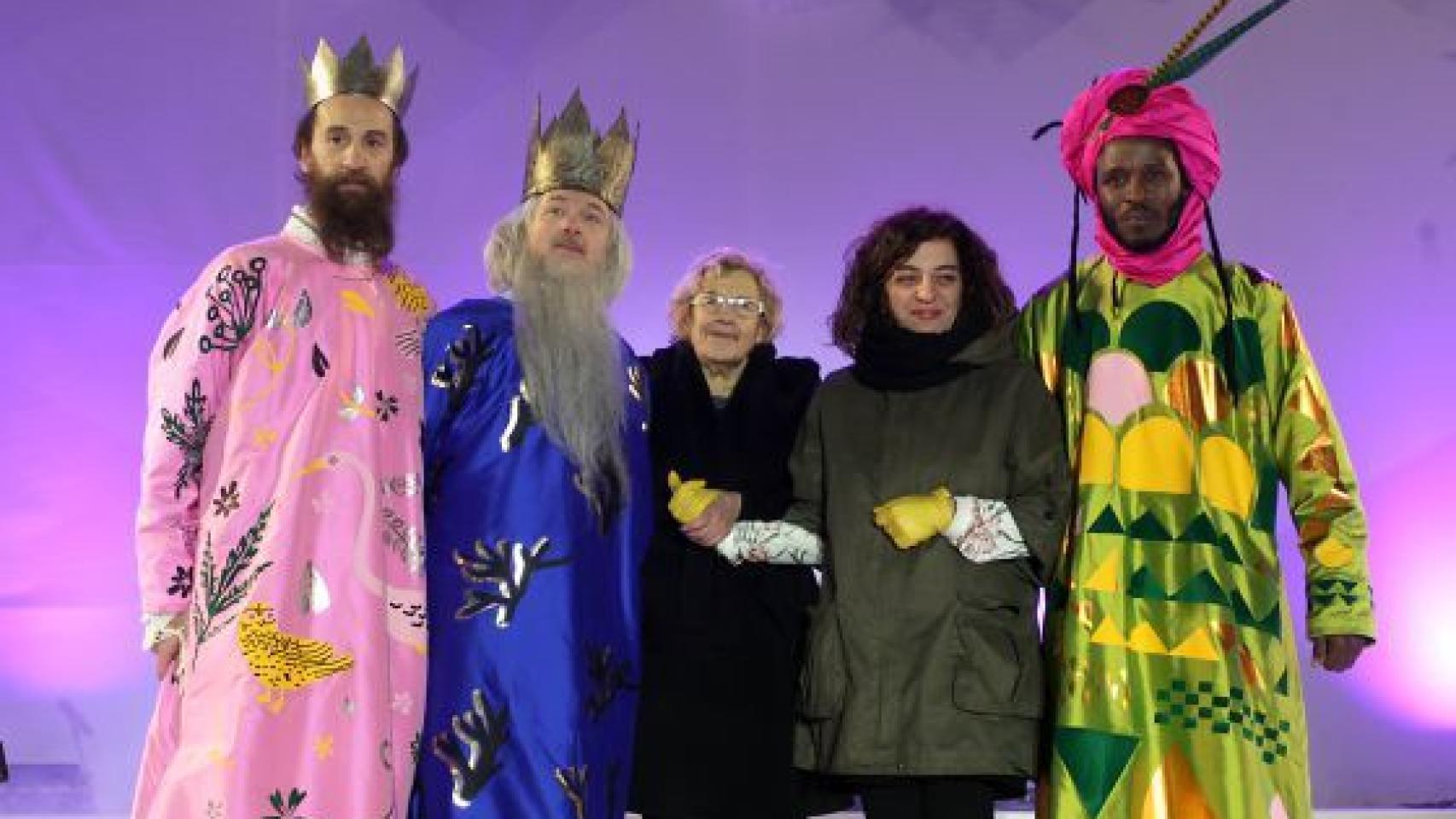 Carmena y Mayer, con los Reyes Magos del año pasado.