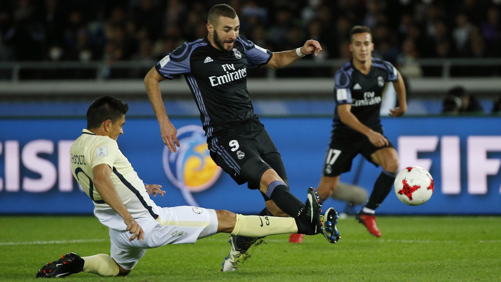 Benzema anota el 1-0.