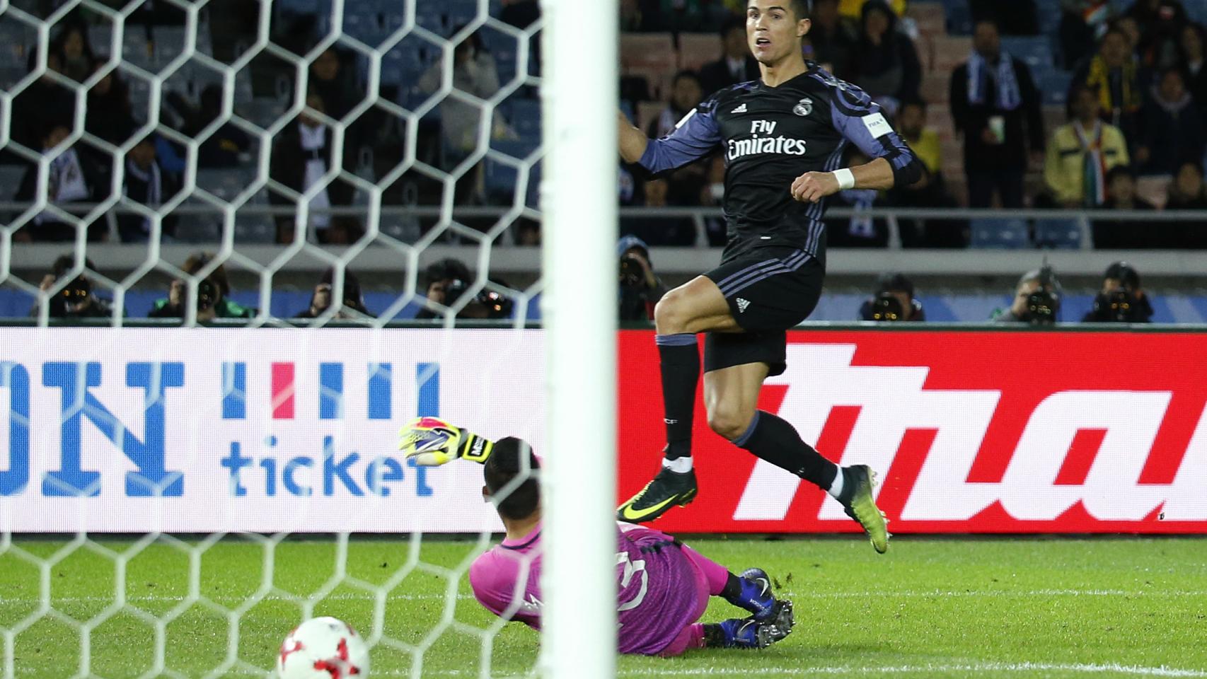 Segundo gol de Cristiano ante el América.