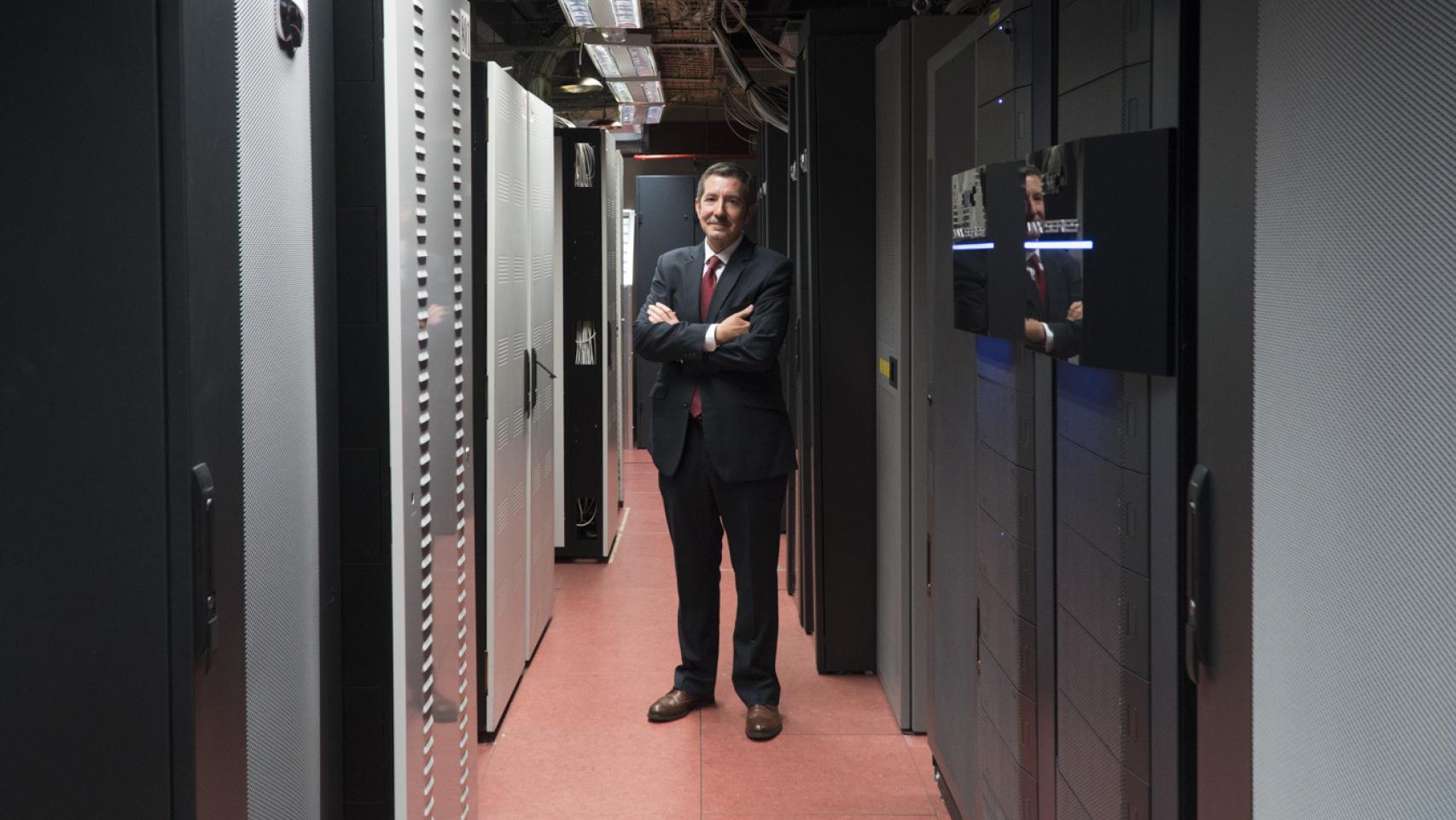 Cecilio Vázquez, director de Tecnología, en el Centro de Datos de Loterías.