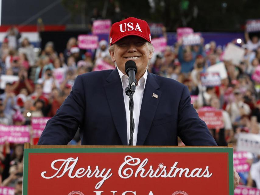 Trump cierra su gira de la victoria en el lugar donde nació como ídolo de masas