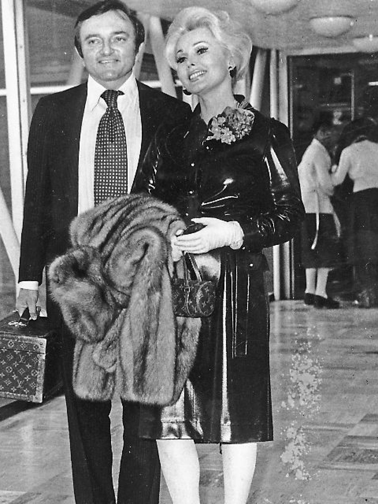 El creador de Barbie Jack Ryan con Zsa Zsa.