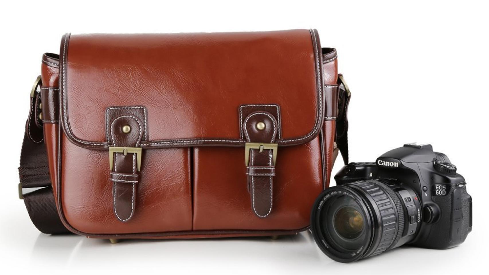 La chulísima bolsa para llevar la cámara.