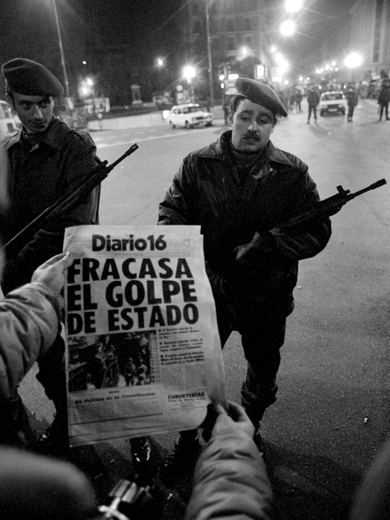 Portada del Diario 16 del 23F de 1981.
