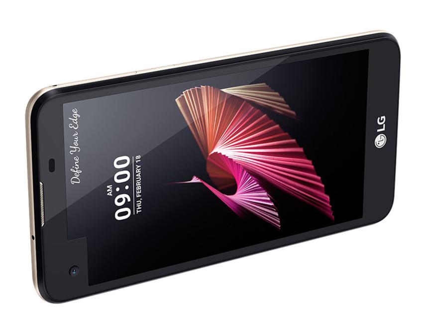 LG trae una pequeña pantalla para recibir notificaciones y tecnología para selfis.