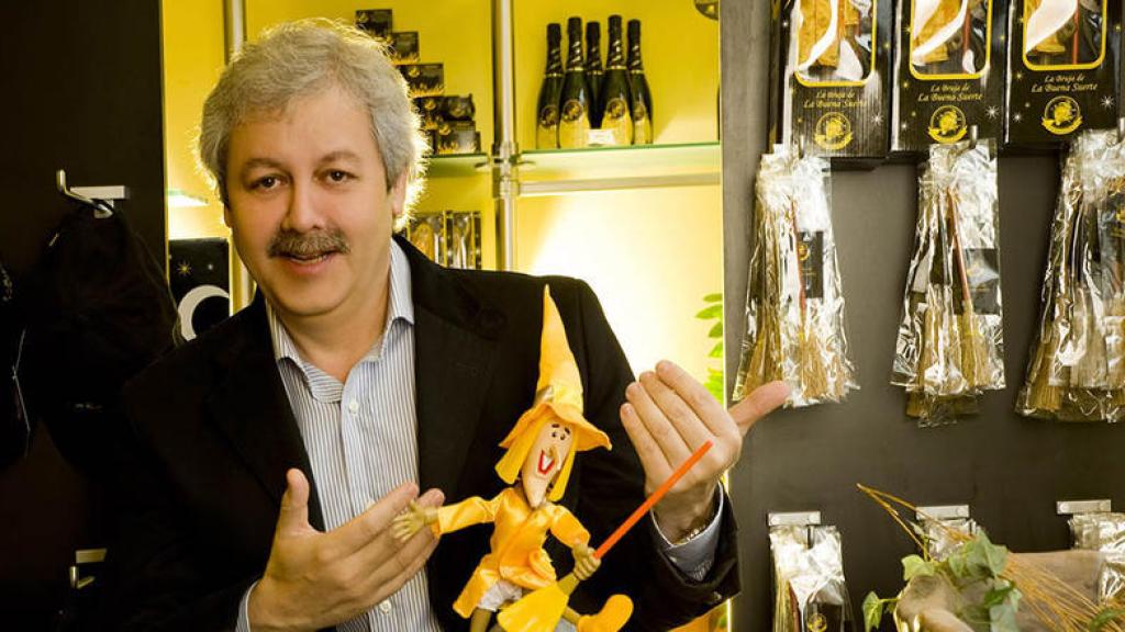 Xavier Gabriel, propietario de la administración La Bruixa d'Or
