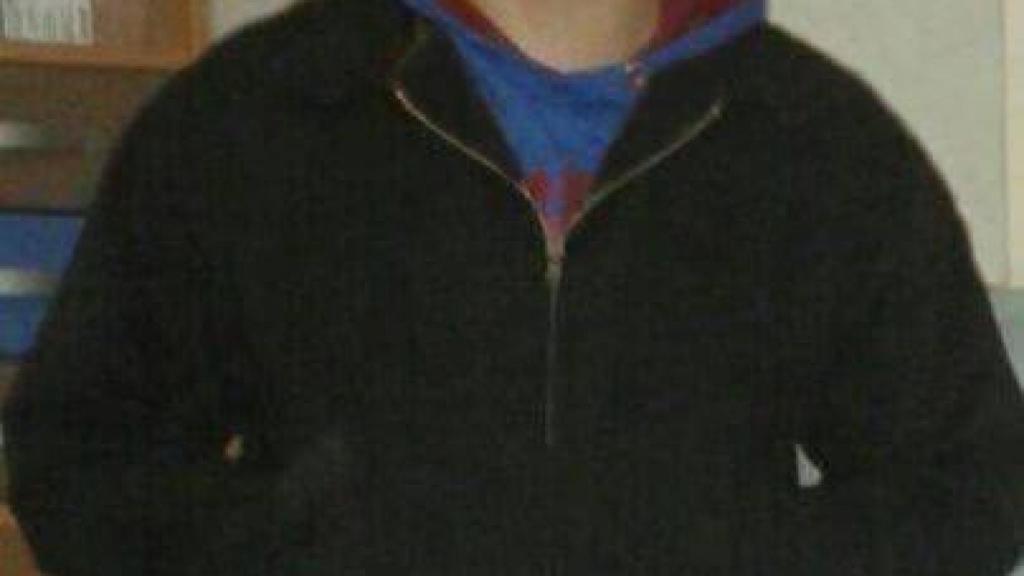 Paco se fue con sus amigos y sus padres no volvieron a verle.