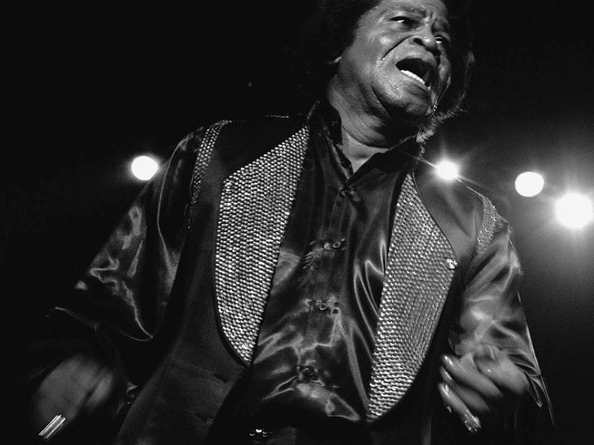 James Brown en pleno concierto.