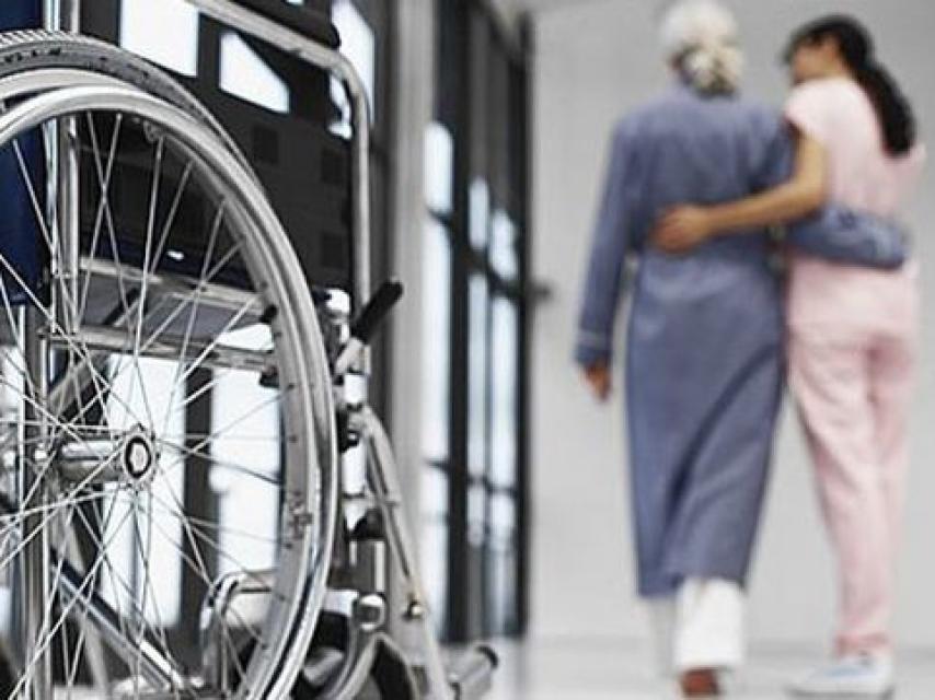 Los tribunales dictan sentencias contradictorias según la comunidad en materia de dependencia