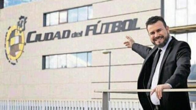 Miguel Angel Galán en la sede de la Federación