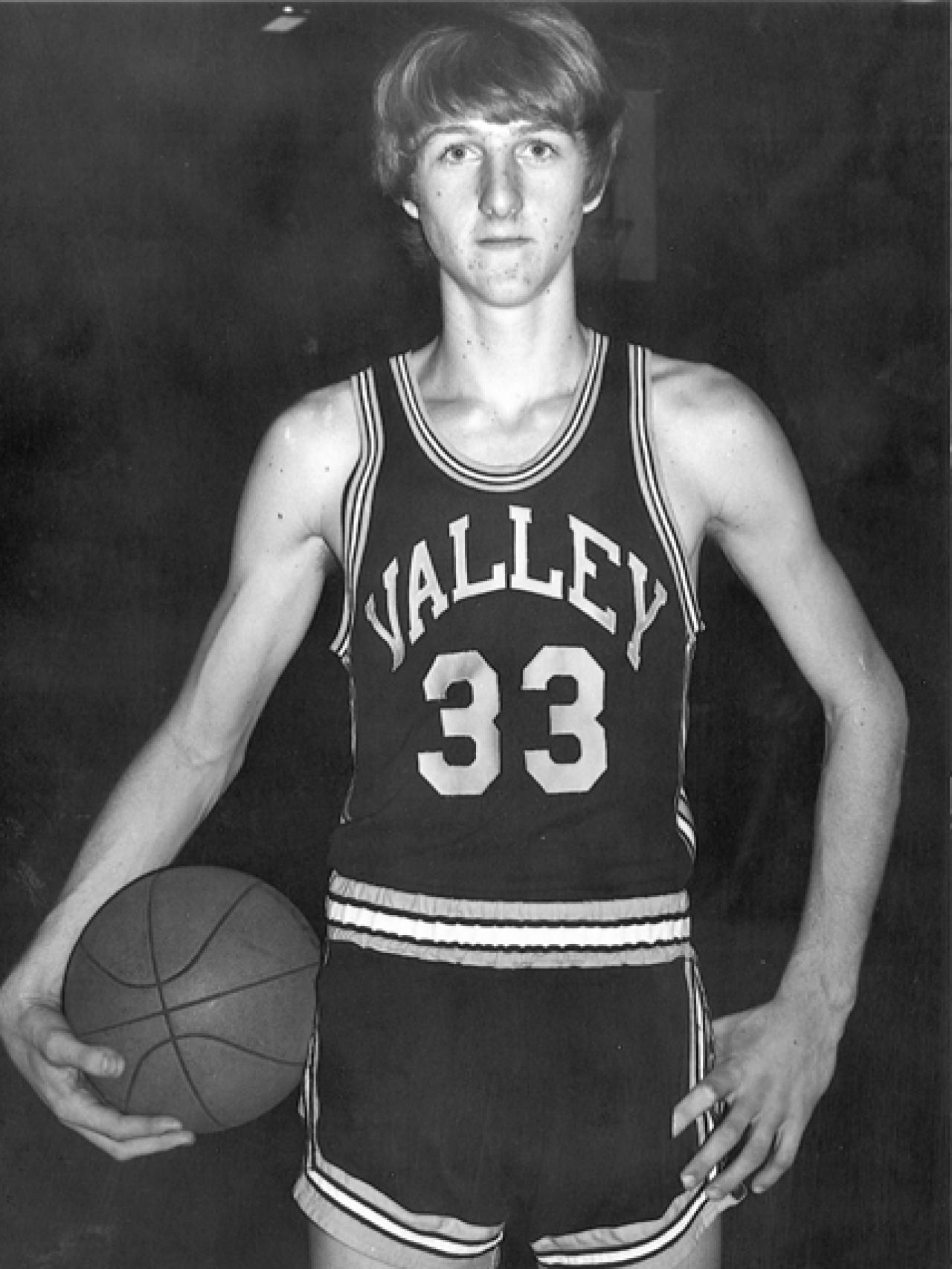 Larry Bird cuando jugaba en el instituto.