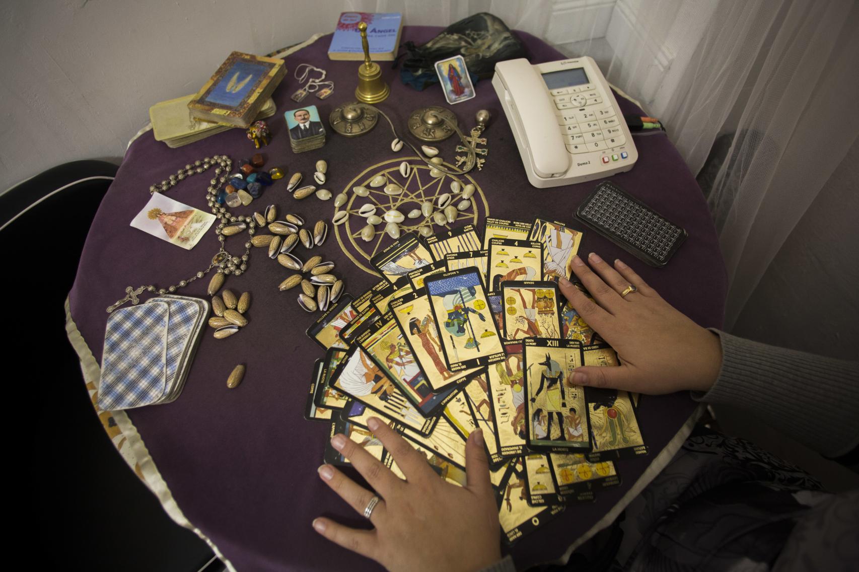 Gabinete de Minerva en Sevilla, la tarotista de Éxito Radio.