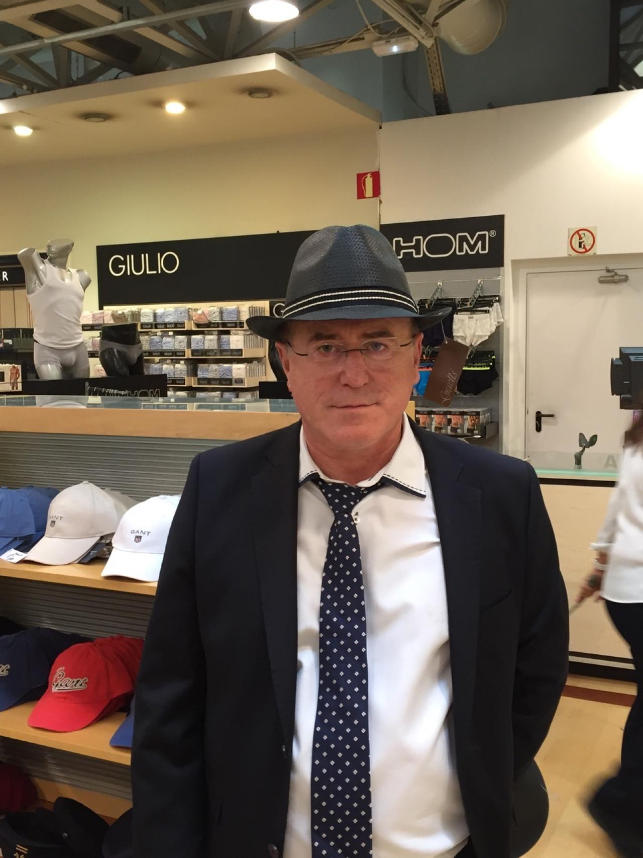 A Arriaga, exfraile reconvertido en abogado, no le preocupa su futuro.