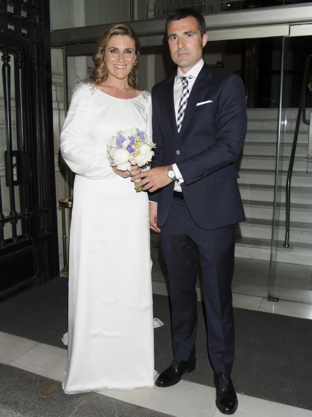 Carlota y su marido Carlos el día de su boda.