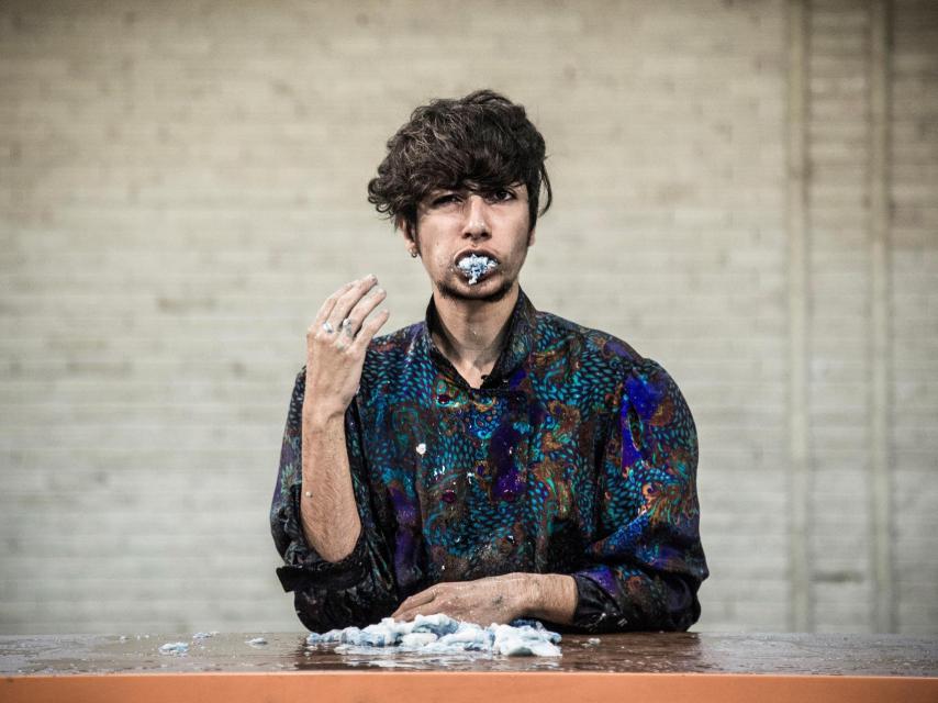 Sorour Darabi sobre el escenario