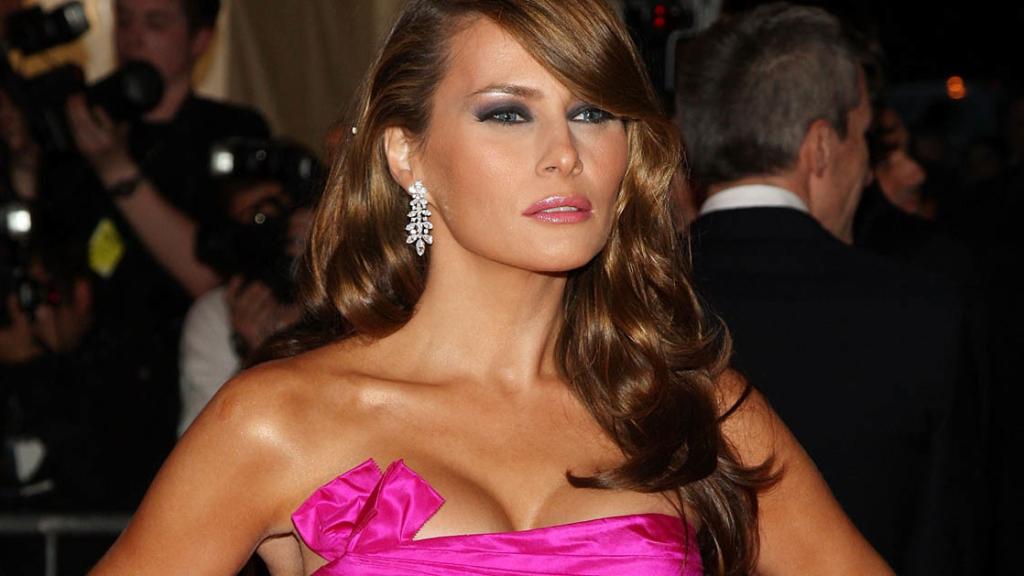 La explosiva Melania Trump suele dejar su mirada perdida en la lejanía