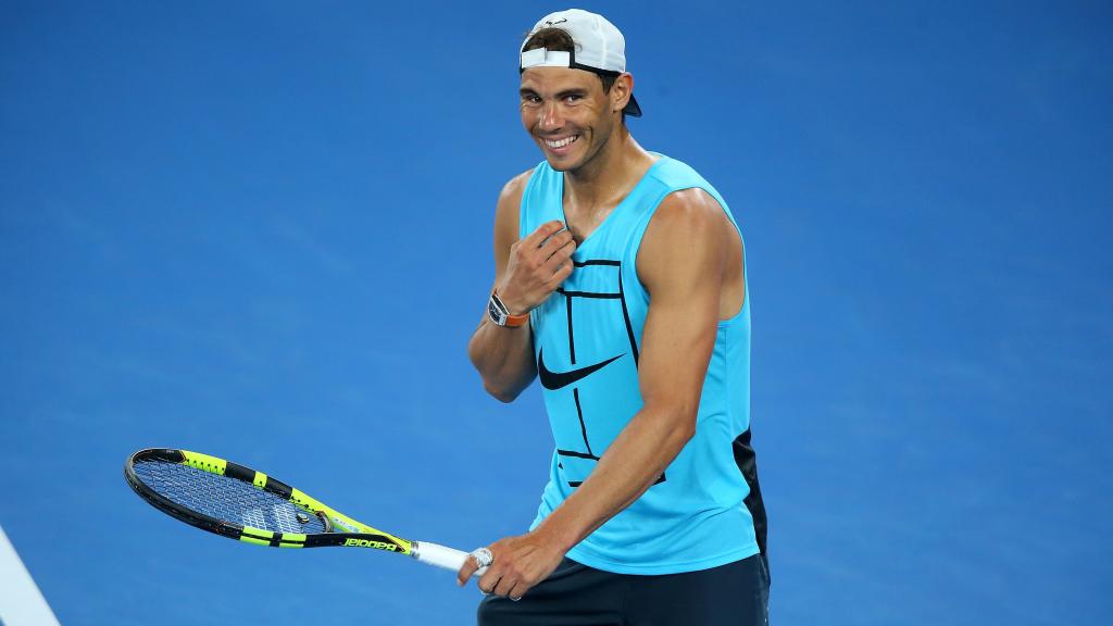 Rafa Nadal entrenando en Melbourne.