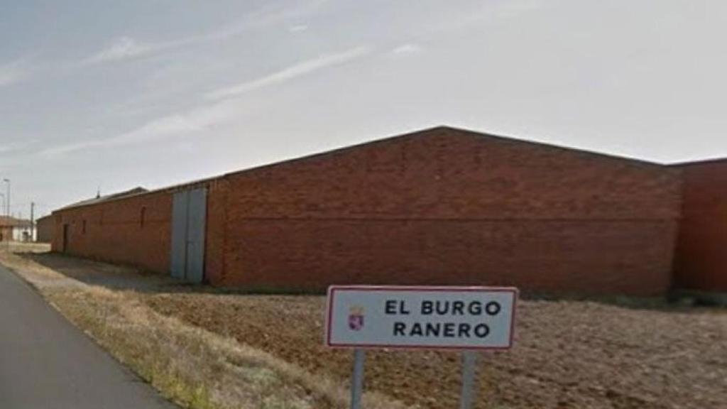 el-burgo-ranero-feretro-restos-humanos