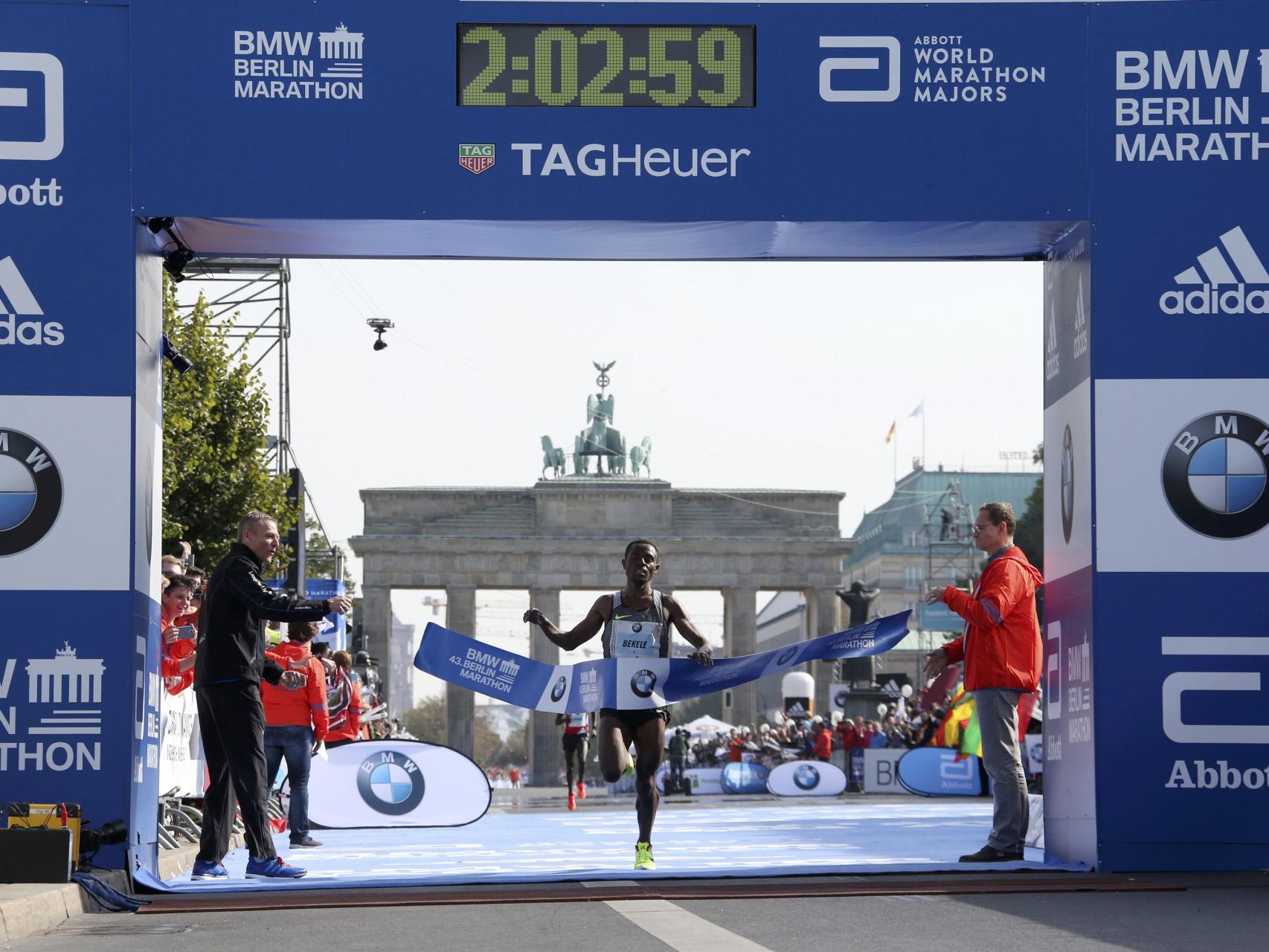 Kenenisa Bekele, durante la presentación del Maratón de Dubai.