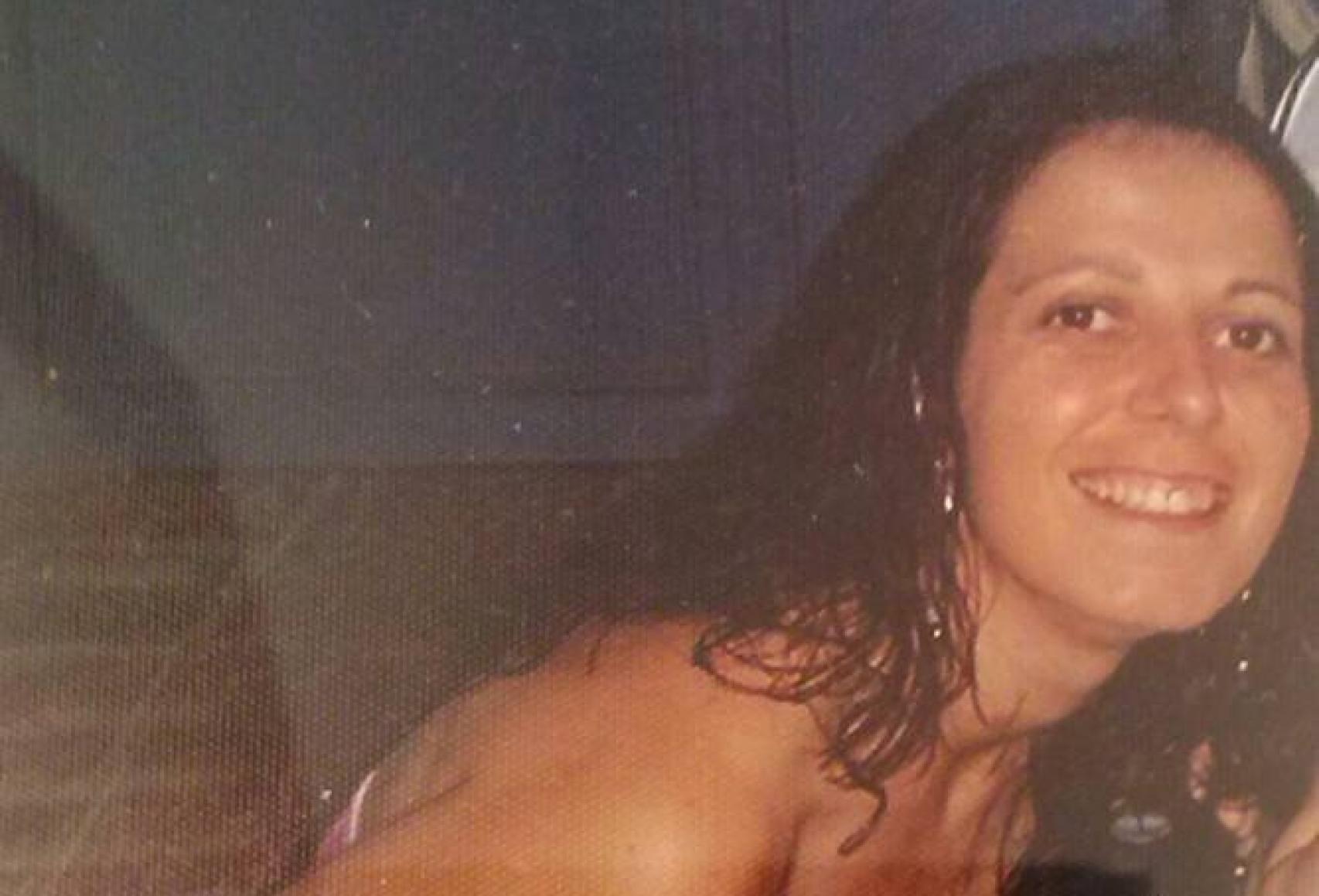 Toñi vivía en Huércal de Almería, donde trabajaba en un almacén de frutas y verduras y en un bar como camarera.