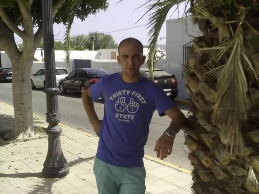 Francisco Salvador García, de 31 años, salió del domicilio de la víctima cubierto de sangre de arriba abajo, según informó la Policía.