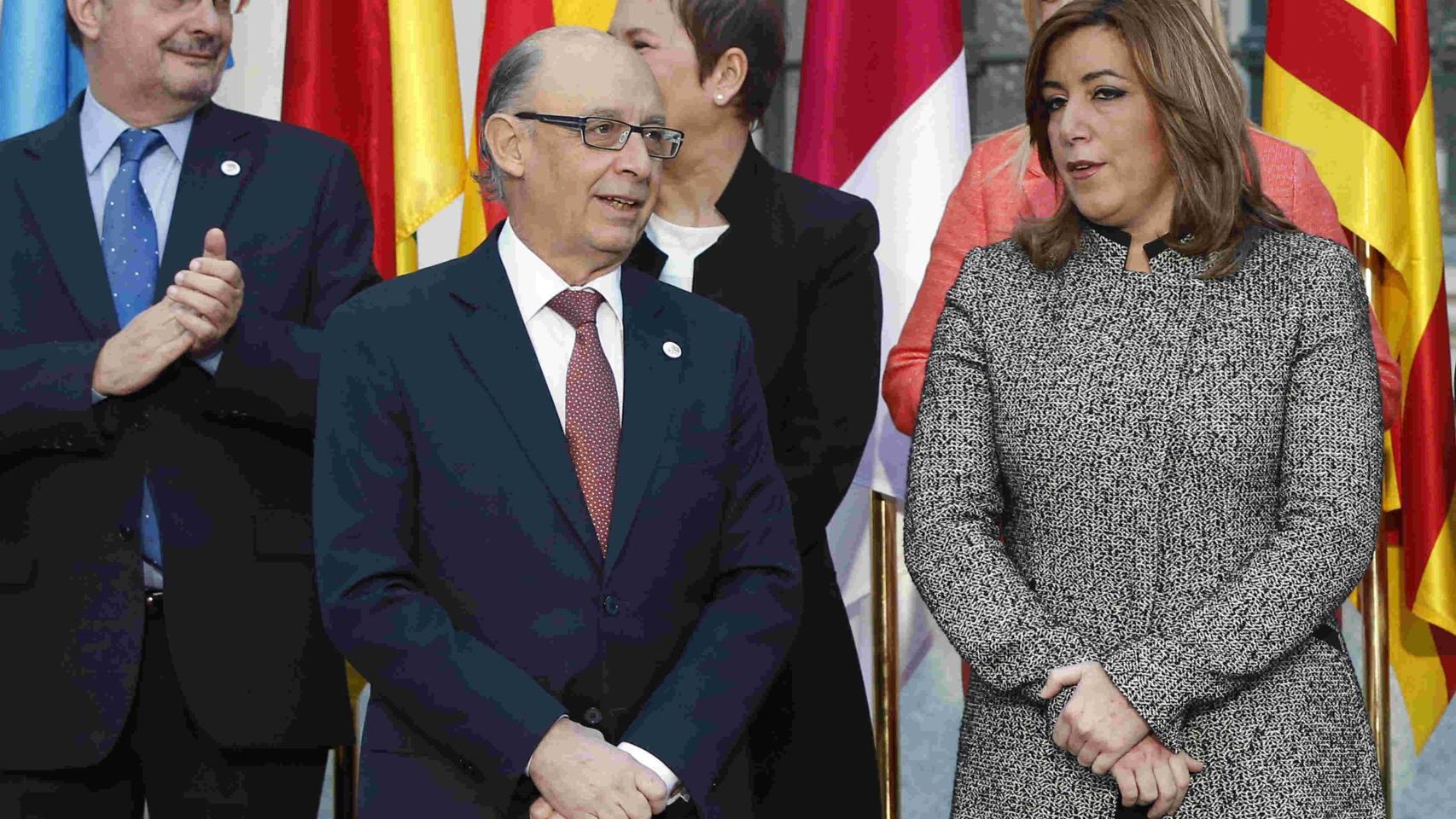 Montoro y Díaz a la entrada de la Conferencia de Presidentes.