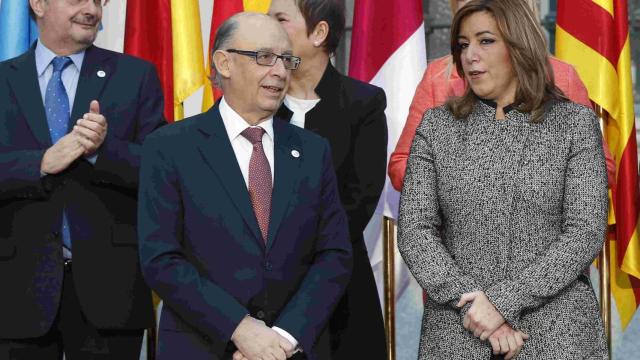 Montoro y Díaz a la entrada de la Conferencia de Presidentes.