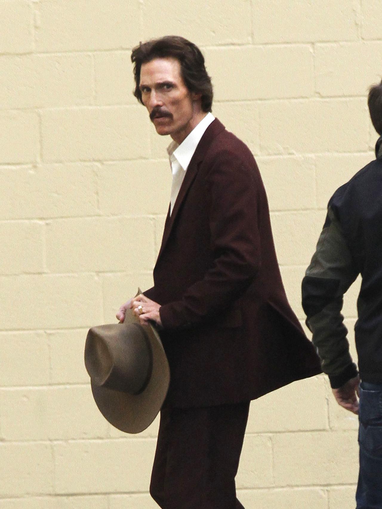 Durante el rodaje de su película El club de los desahuciados.