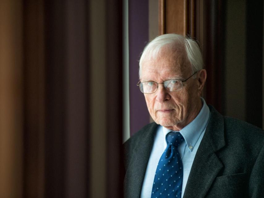 Payne reconoce haber votado a Trump pensando en que sea reemplazado.