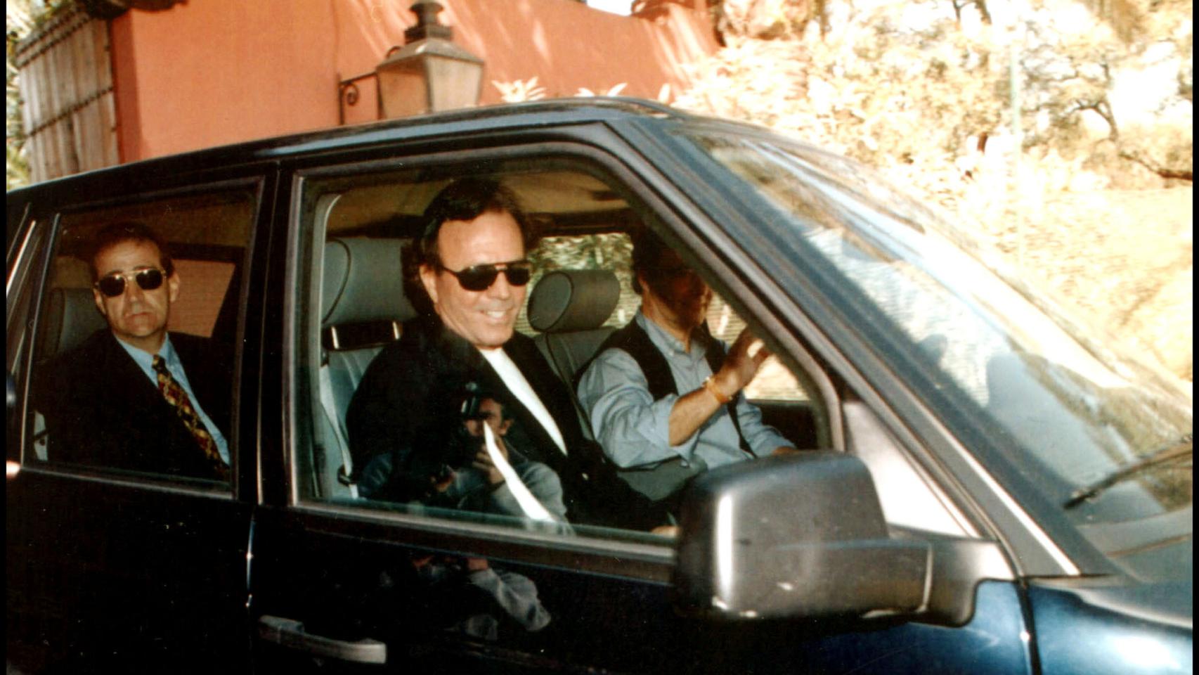 Julio Iglesias en sus primeros años de carrera.