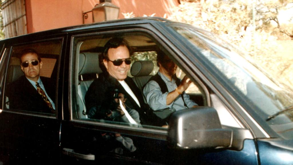 Julio Iglesias en sus primeros años de carrera.