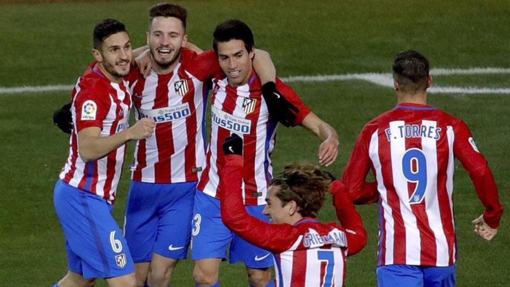 Los jugadores del Atlético celebran un gol.