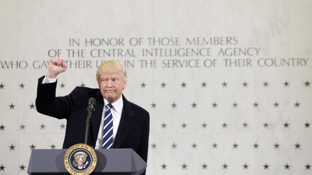 Donald Trump, a la CIA: De verdad les apoyo
